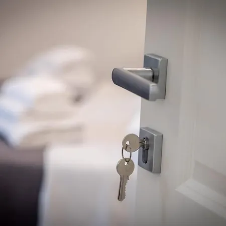 San Lorenz 招待所 4*